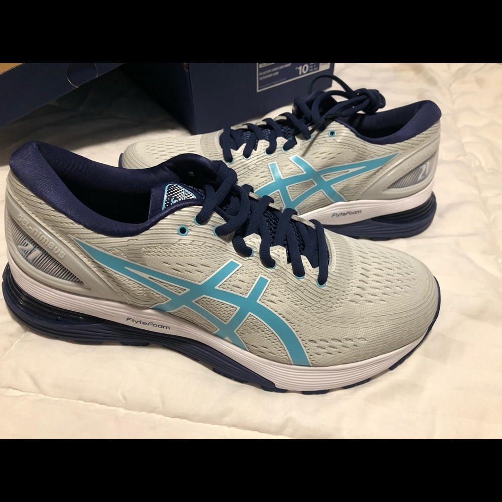 ASICS Gel Nimbus 21 -New Size 10 Women’s
